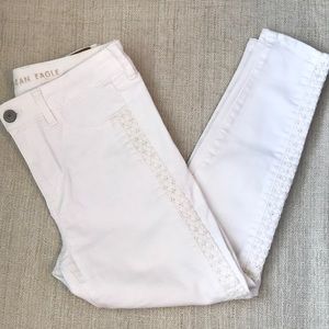 American Eagle White Jeans